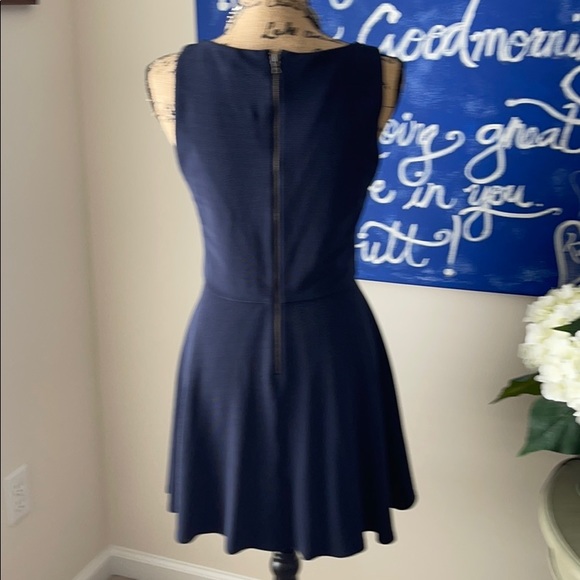 🔥EUC🔥 Alice + Olivia Monah A-Line Navy mini Dress 10 - Picture 3 of 12